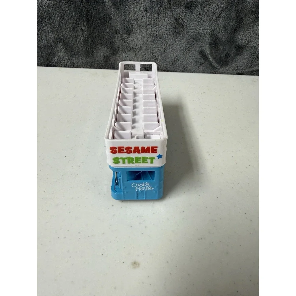 SESAME STREET BLUE DIECAST DOUBLE DECKER TOUR BUS 5